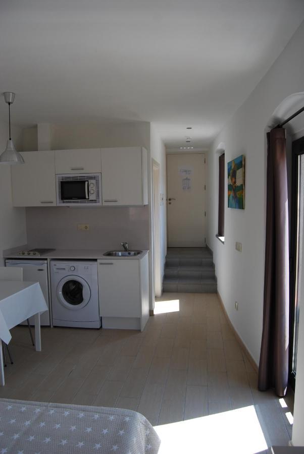Apartaments Fonda Comerc ตอร์โรเอยา เด มอนต์กรี ภายนอก รูปภาพ