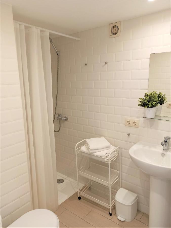 Apartaments Fonda Comerc ตอร์โรเอยา เด มอนต์กรี ภายนอก รูปภาพ