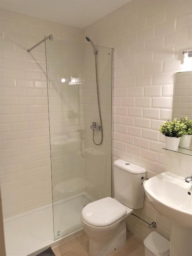 Apartaments Fonda Comerc ตอร์โรเอยา เด มอนต์กรี ภายนอก รูปภาพ