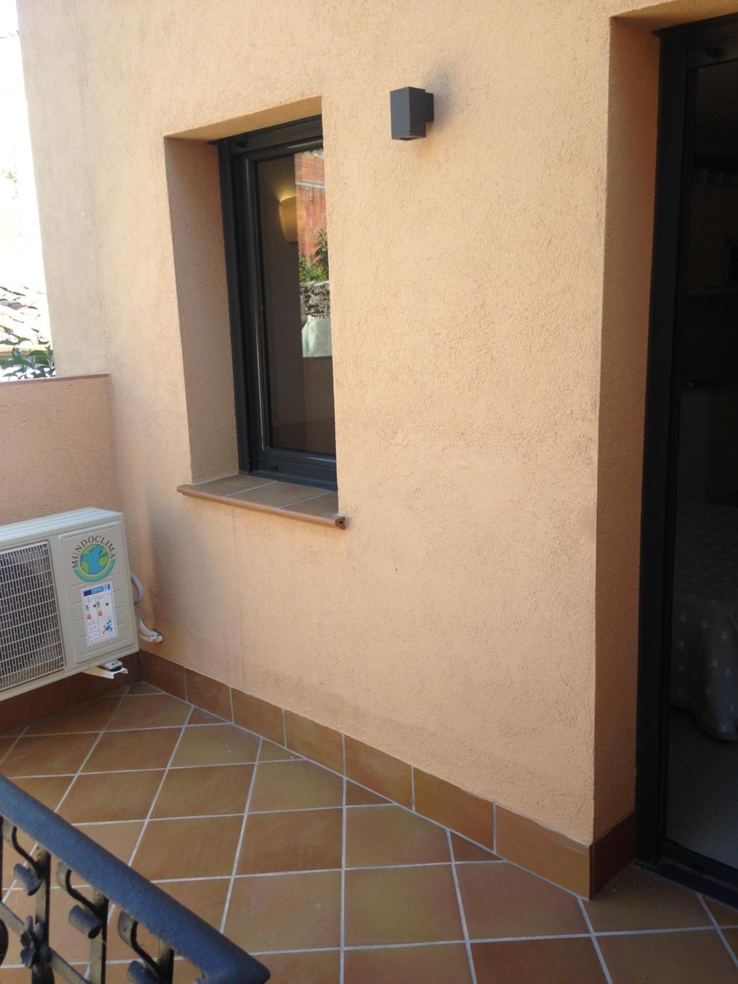 Apartaments Fonda Comerc ตอร์โรเอยา เด มอนต์กรี ภายนอก รูปภาพ